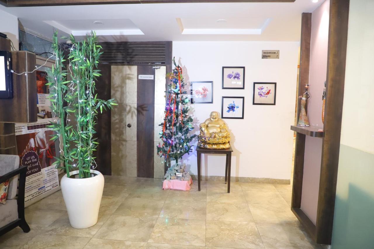 Genx Le Crescent Ghaziabad Hotel Bagian luar foto
