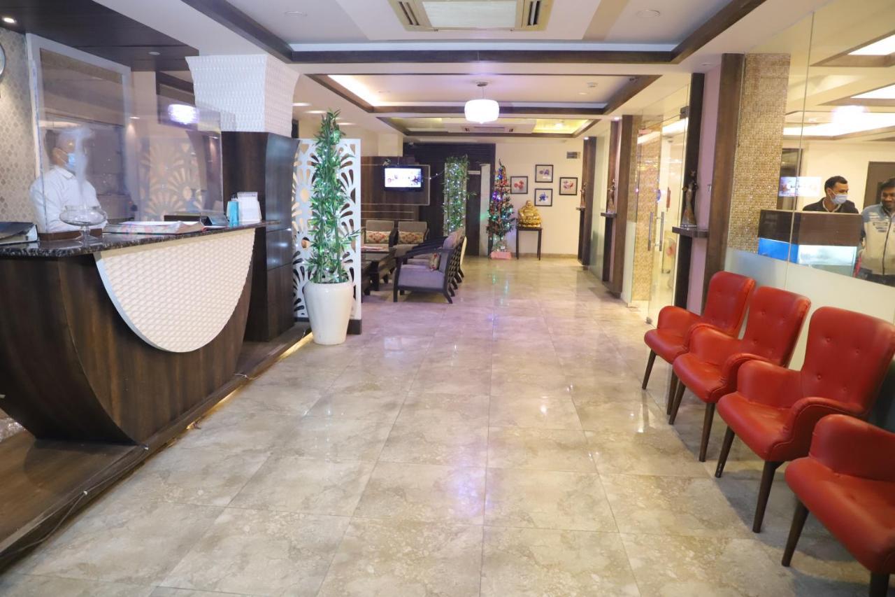 Genx Le Crescent Ghaziabad Hotel Bagian luar foto