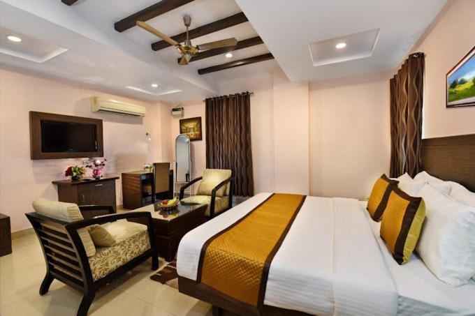 Genx Le Crescent Ghaziabad Hotel Bagian luar foto