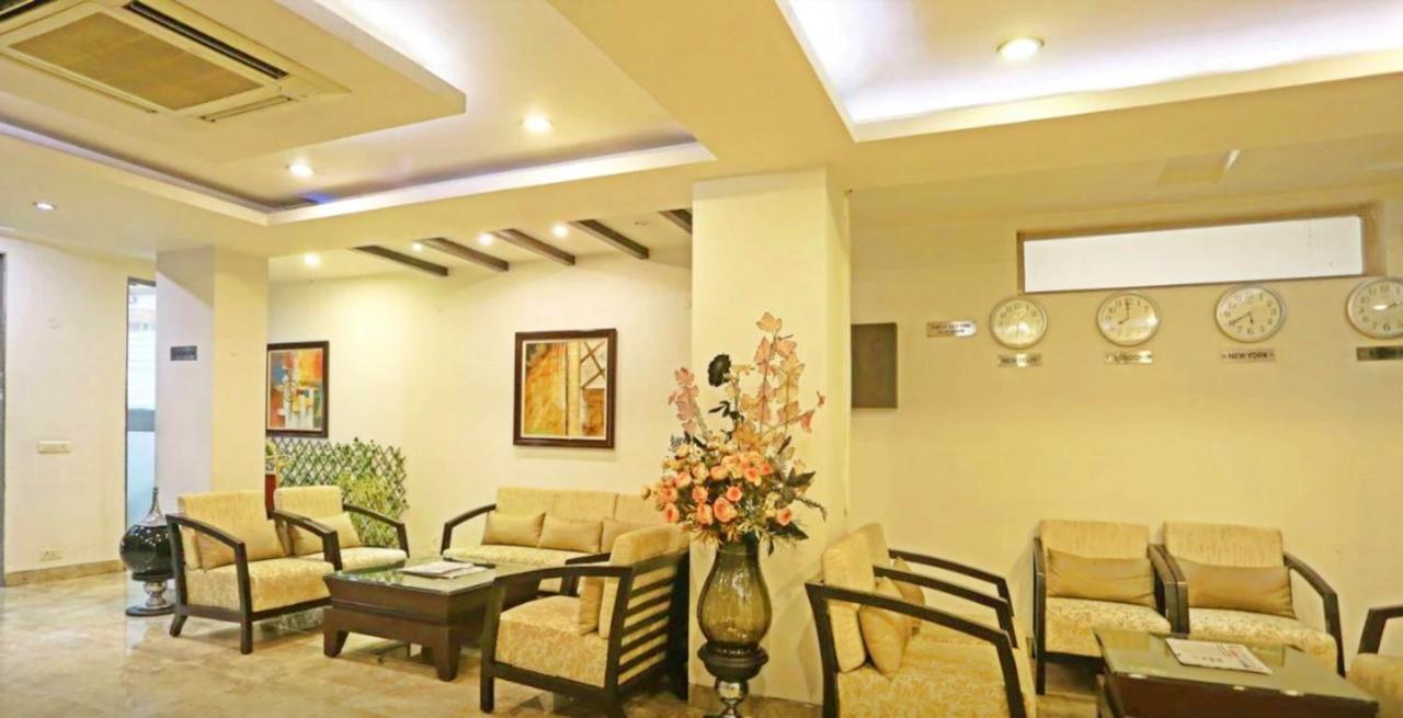Genx Le Crescent Ghaziabad Hotel Bagian luar foto
