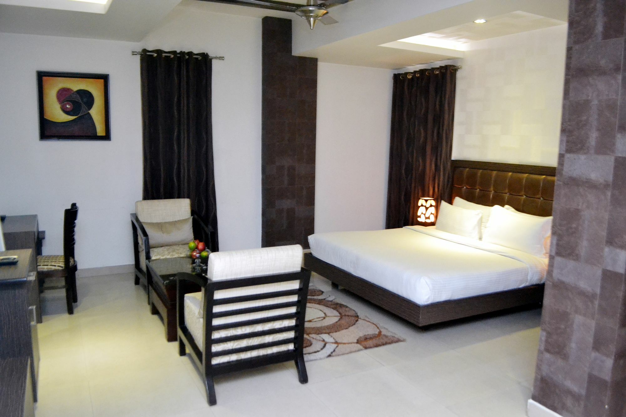 Genx Le Crescent Ghaziabad Hotel Bagian luar foto