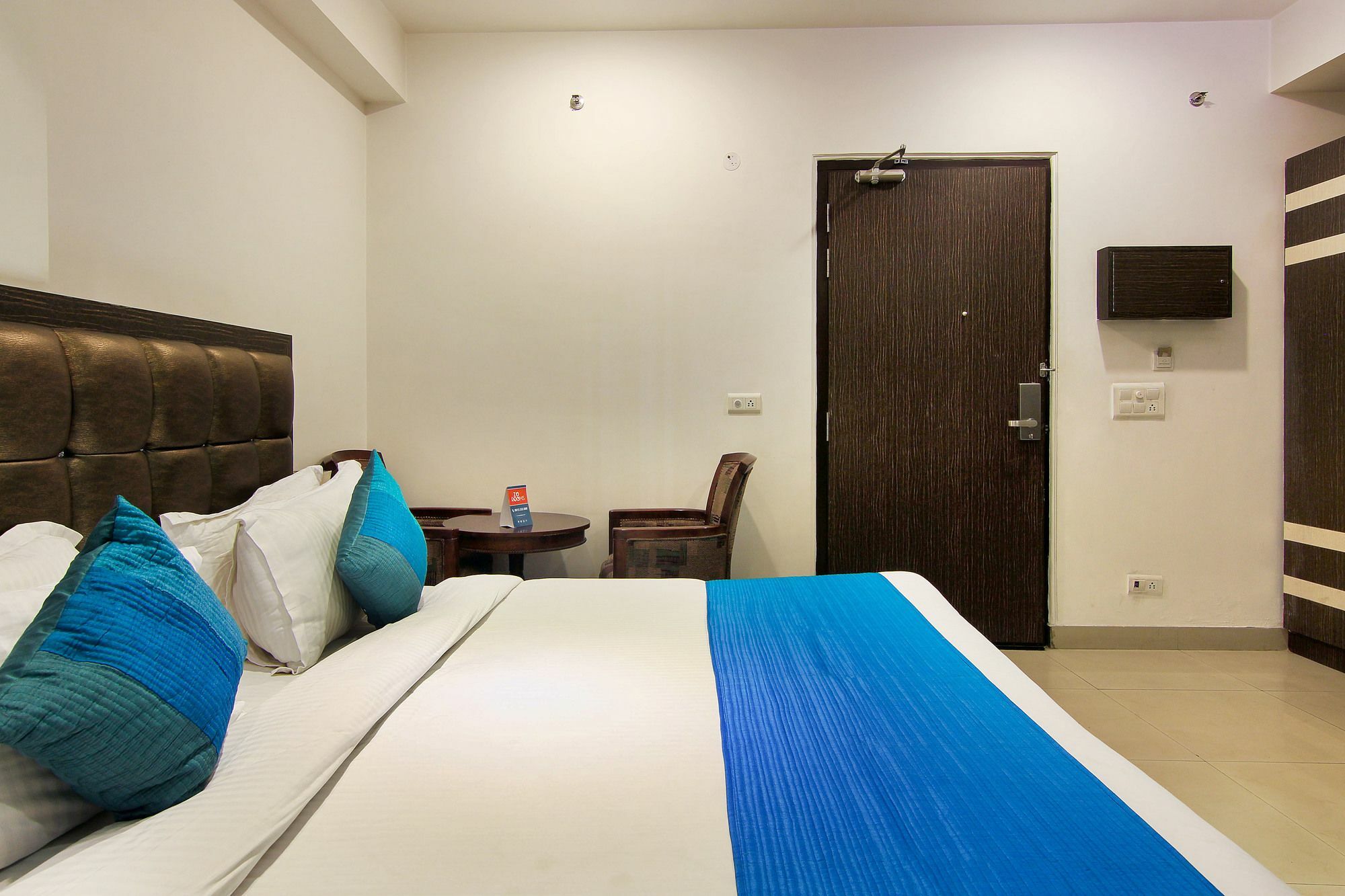 Genx Le Crescent Ghaziabad Hotel Bagian luar foto
